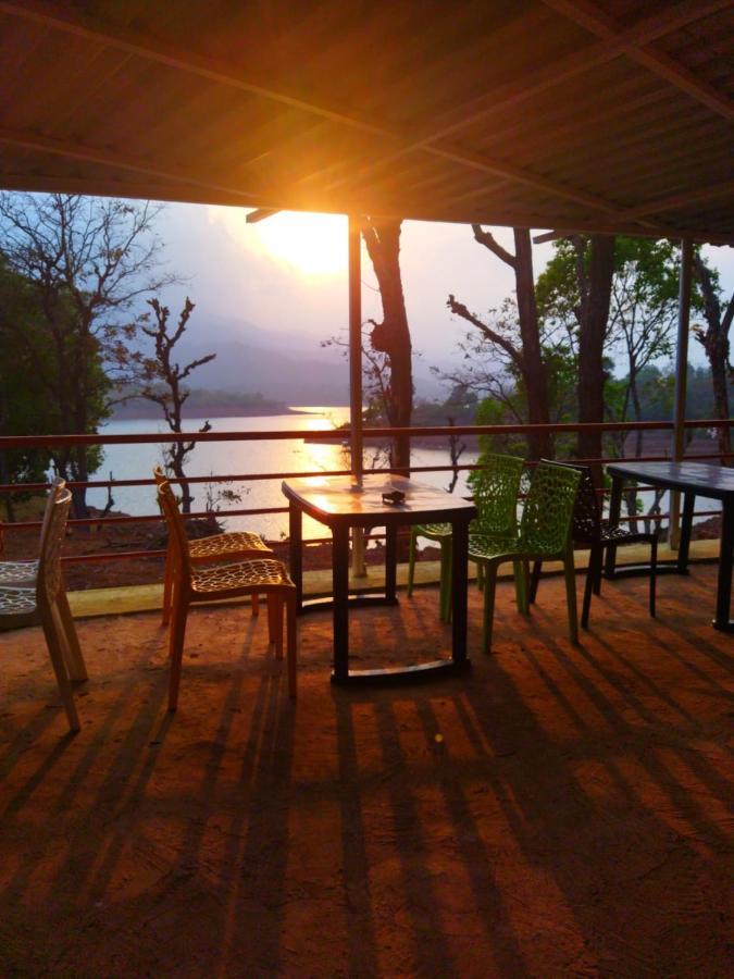 Omkar Agro Tourism & Resort มหาบาเลชวาร์ ภายนอก รูปภาพ